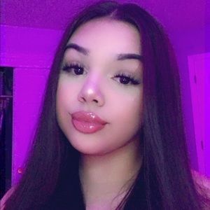 Meet your Posher, Aurea